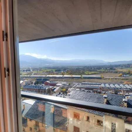 Apartment Atico Duplex Centrico Con Vistas - 2 Noches Minimo Puigcerda