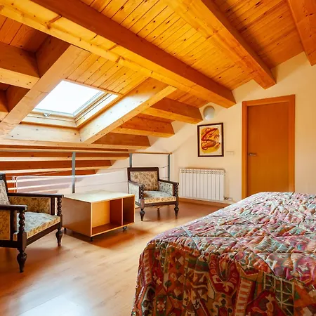 Atico Duplex Centrico Con Vistas - 2 Noches Minimo Apartment *